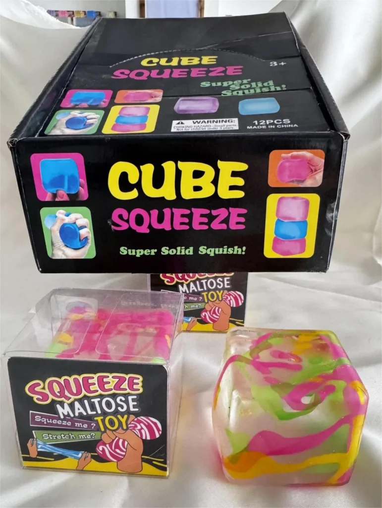 Cube rayé